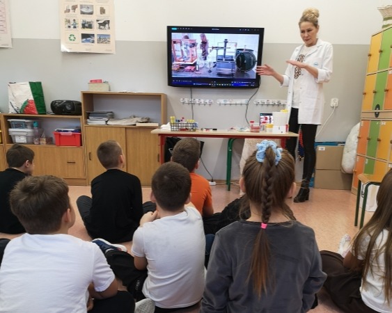 Poznajemy tajniki pracy w laboratorium